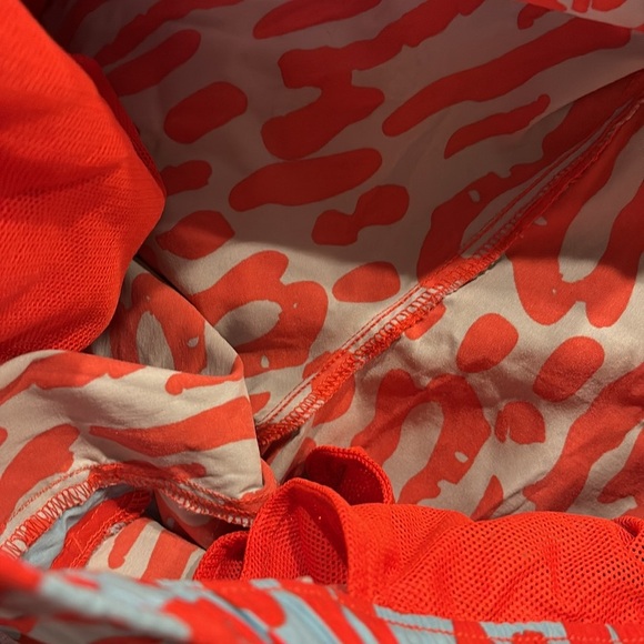 The North Face men’s pull on shorts blue red print moisture wicking pockets L - Picture 9 of 12